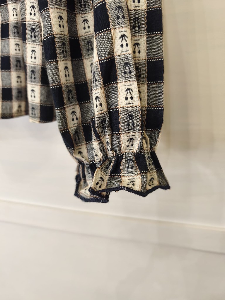 Alternative view of CAMISA CHERRY
